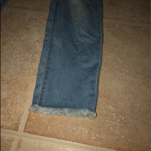 Tinseltown Ripped Jeans - Picture 3 of 6